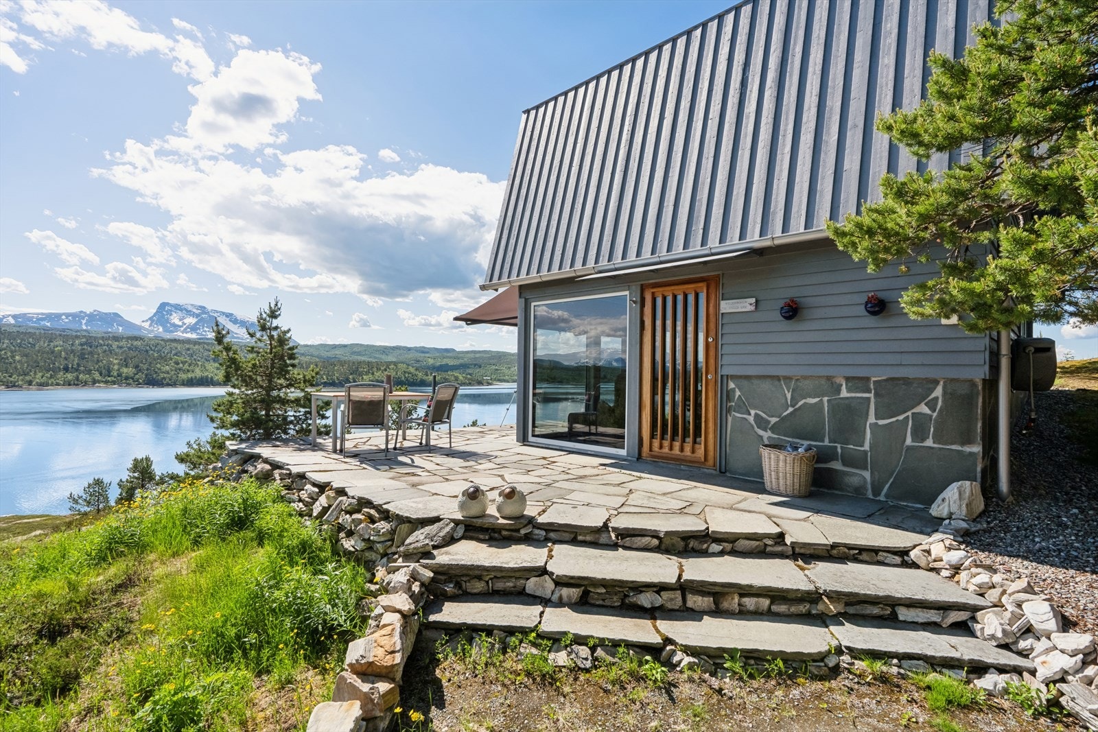 Nydelig utsikt over Nordfjorden Galleribilde