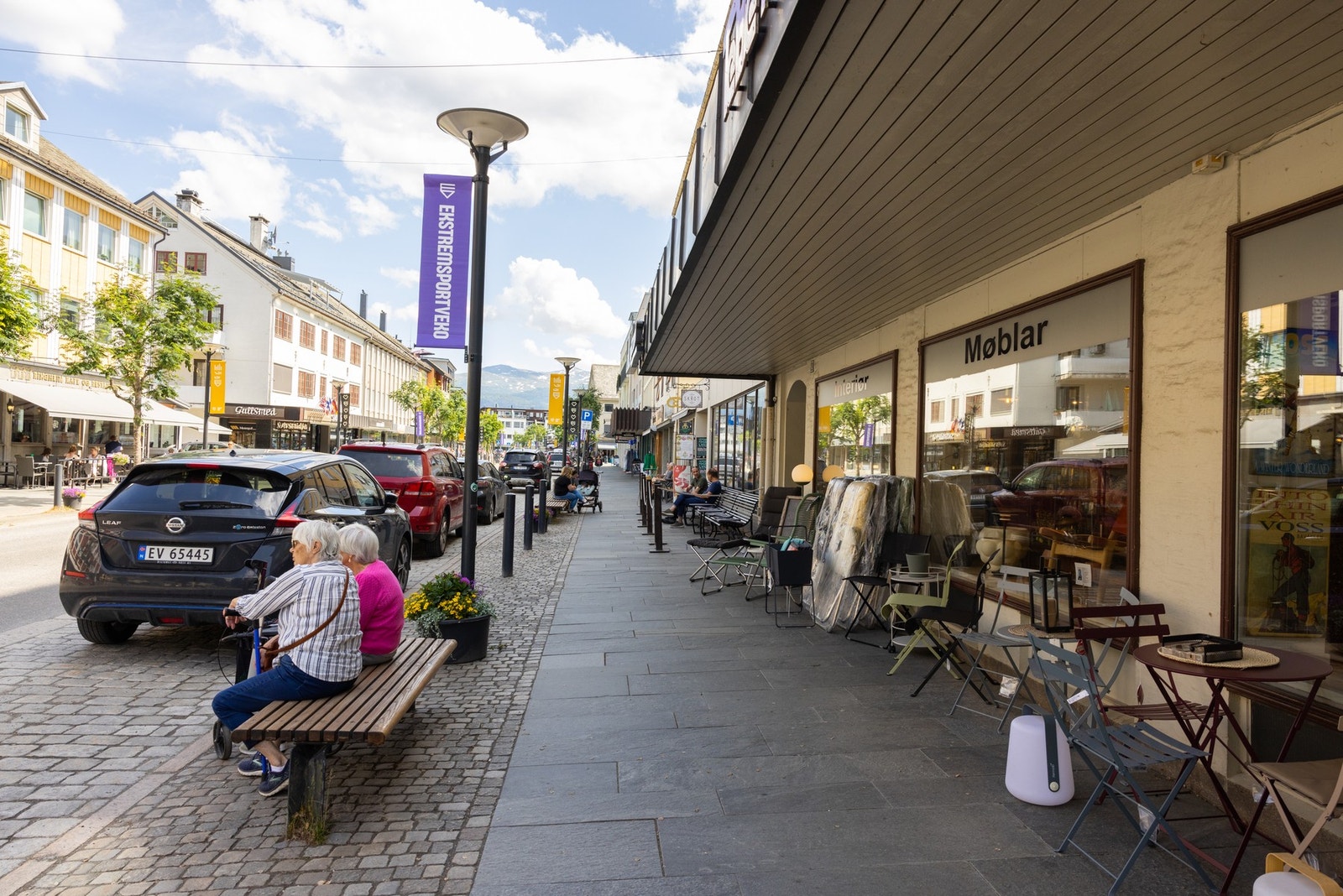 Voss sentrum byr på et godt utvalg av butikker, servicetilbud, koselige kaféer, restauranter og kino. Galleribilde