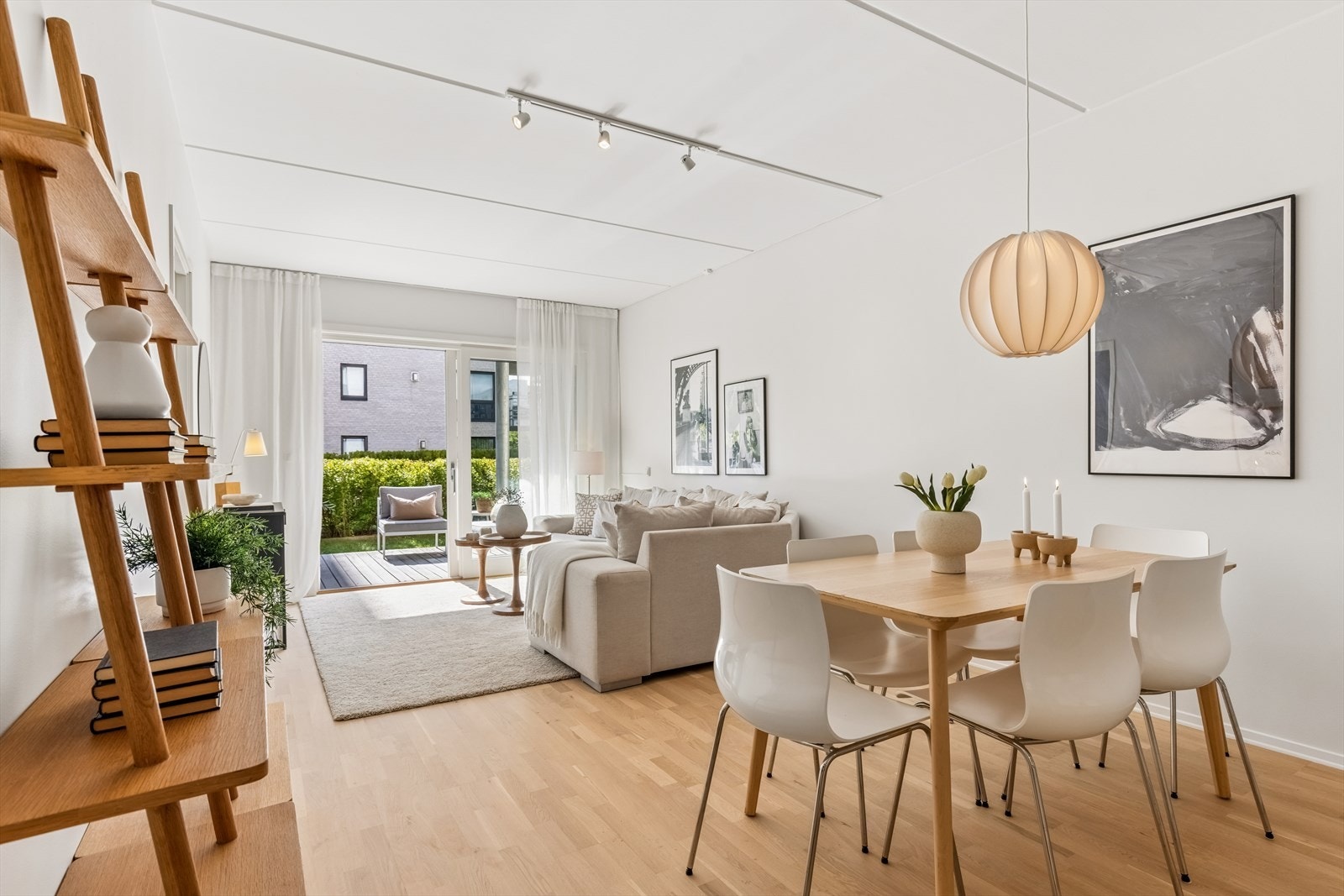 Leiligheten har balansert ventilasjon som sikrer et godt inneklima. Galleribilde