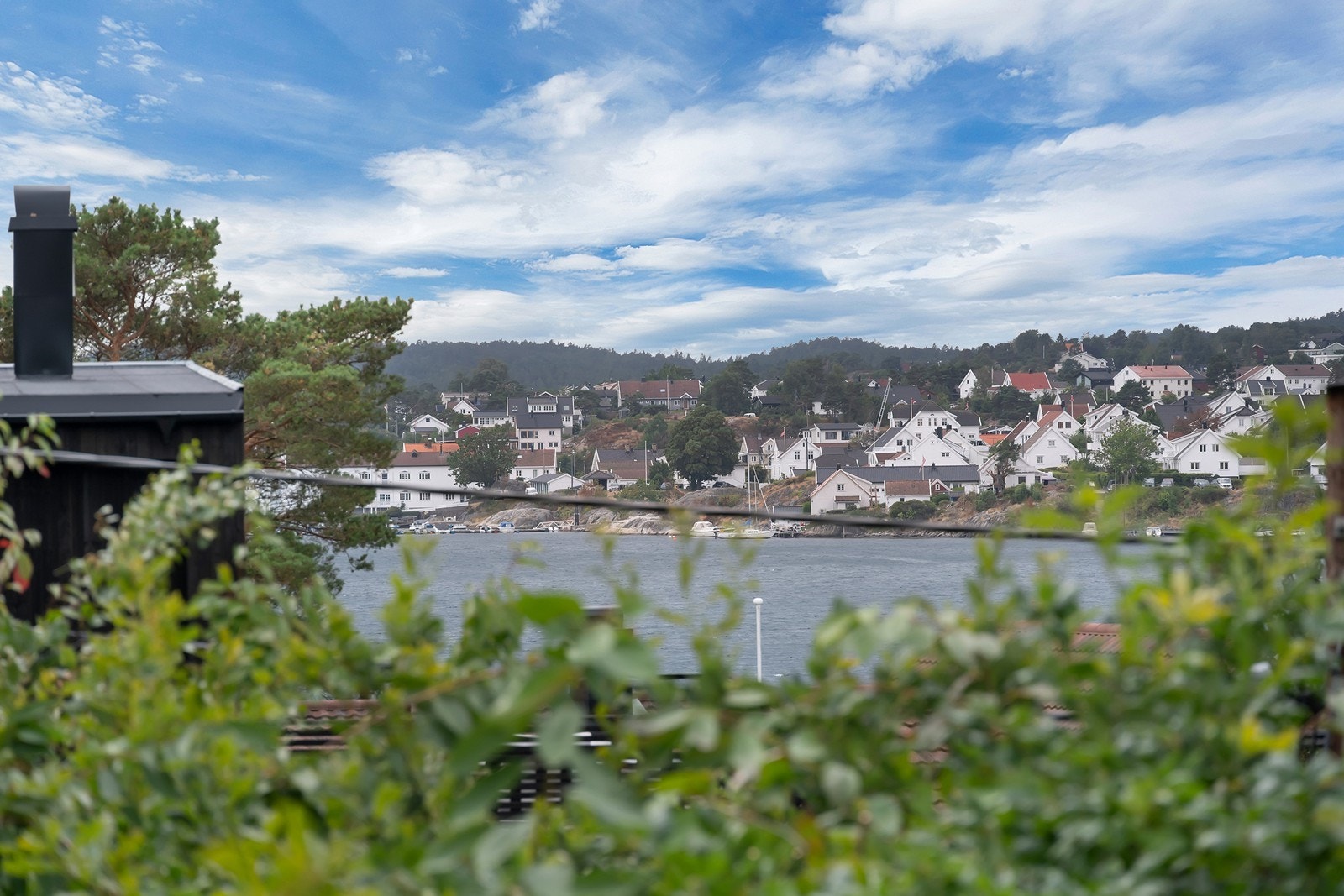 Nydelig utsikt til Tingsakerfjorden. Galleribilde