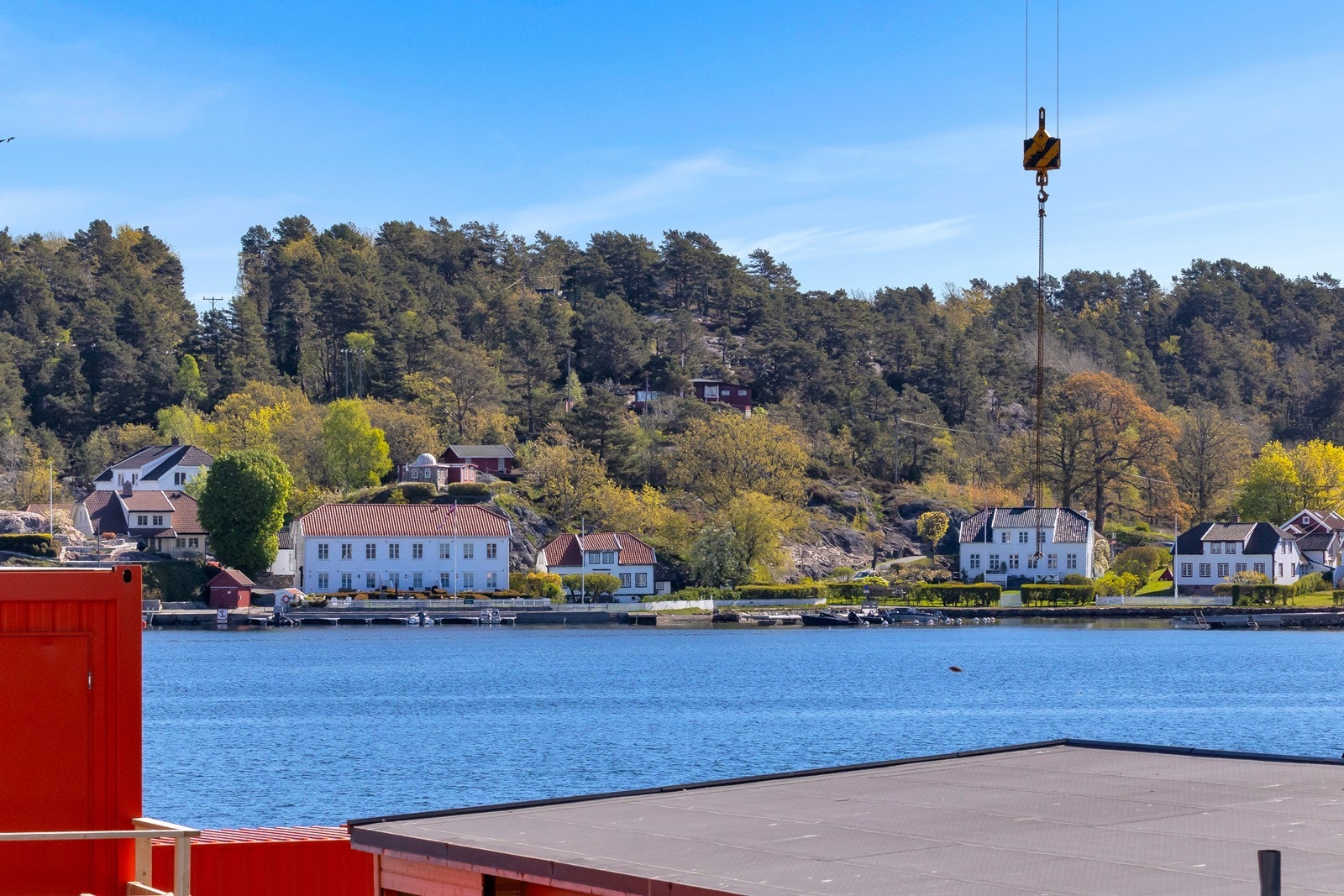 Utsikt mot Rønnes. Galleribilde