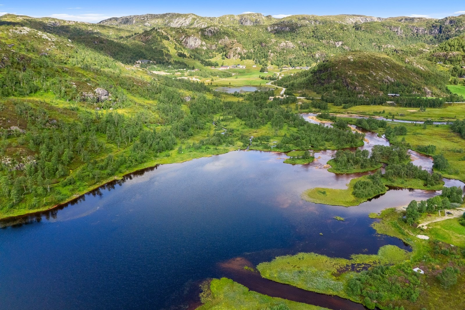Med kun 218 meter til nærmeste langrennsløype er dette en ski-inn/ski-ut-eiendom. Galleribilde