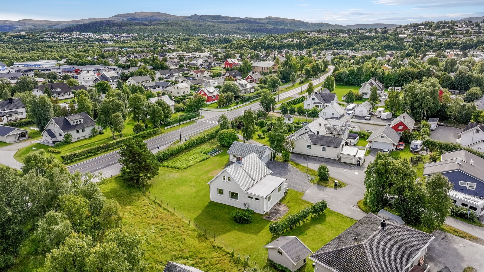 En innbydende og flott enebolig fordelt over to etasjer. Galleribilde