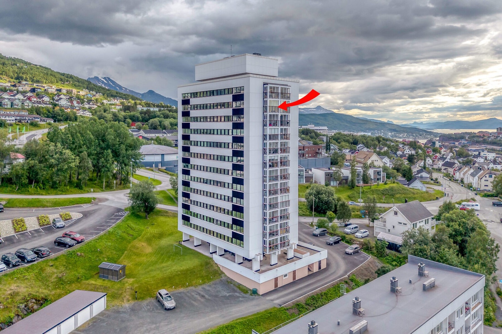 Leiligheten er markert med pil og ligger i 11. etasje. Galleribilde