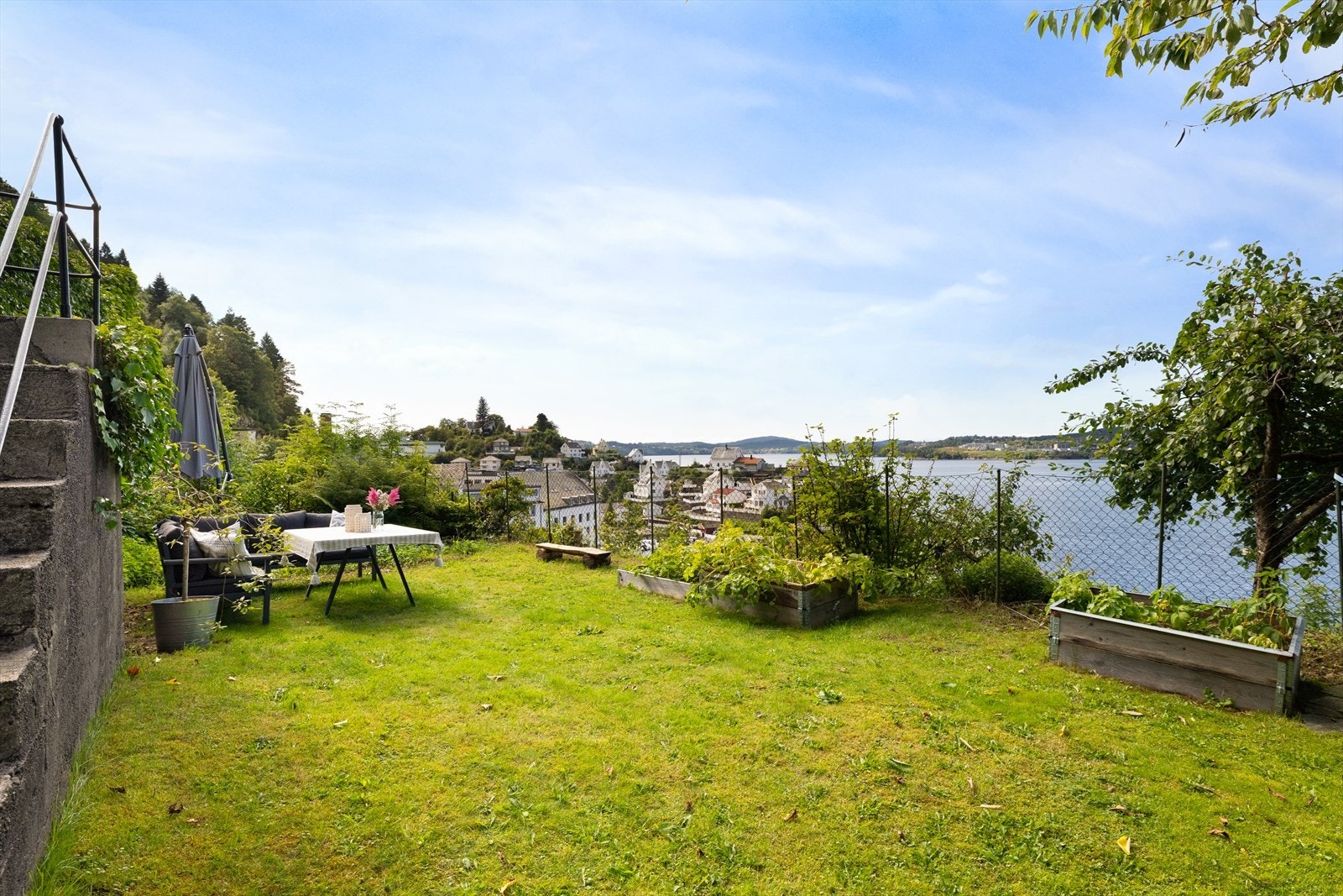 En herlig uteplass for både store og små. Galleribilde