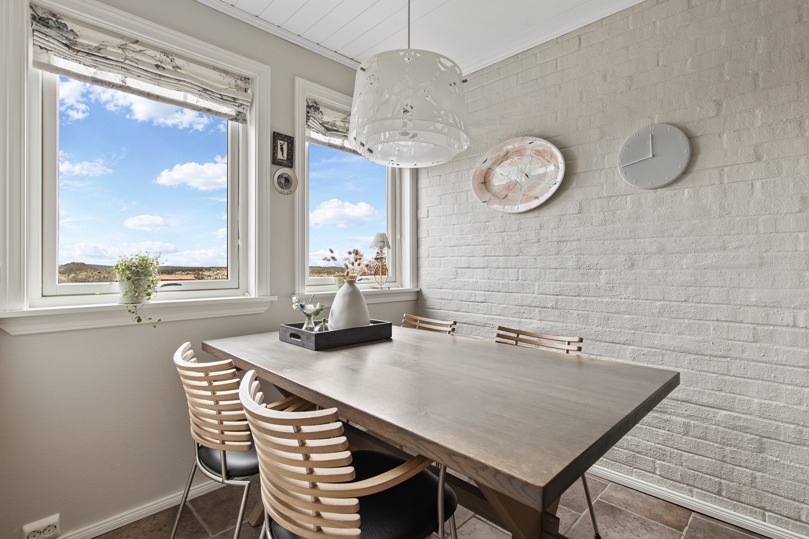 Fin plass til spisebord Galleribilde