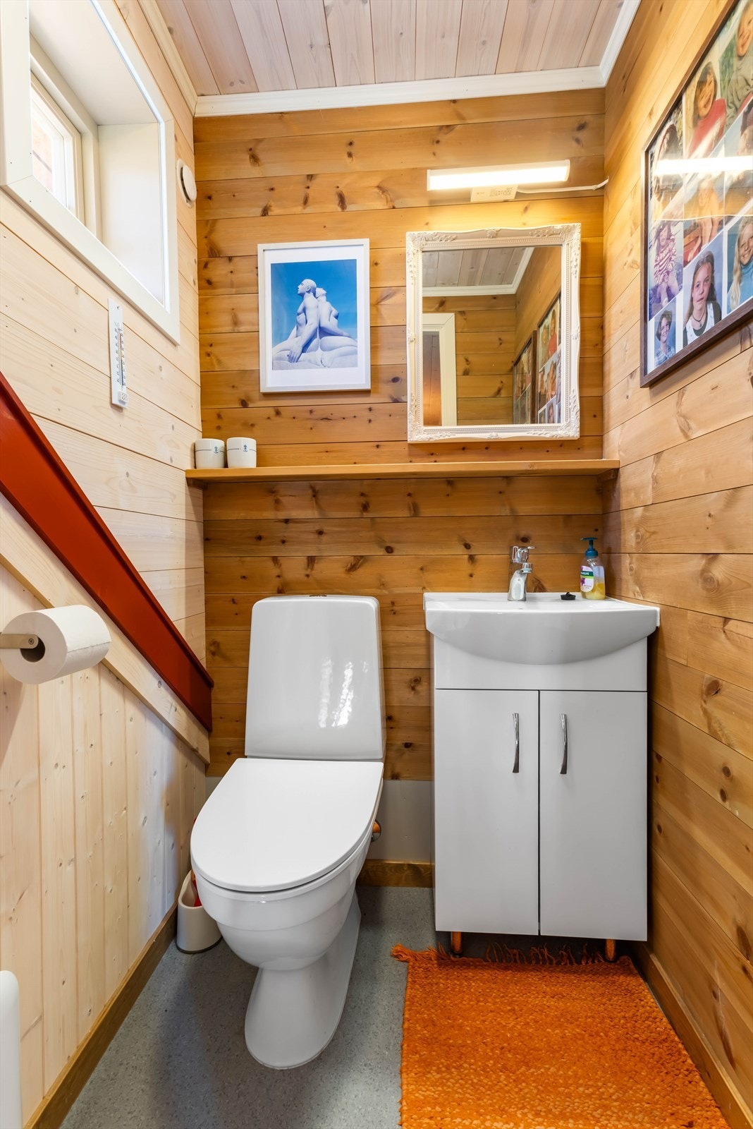 Toalettrom på loftet, etablert i 2018/2019. Galleribilde