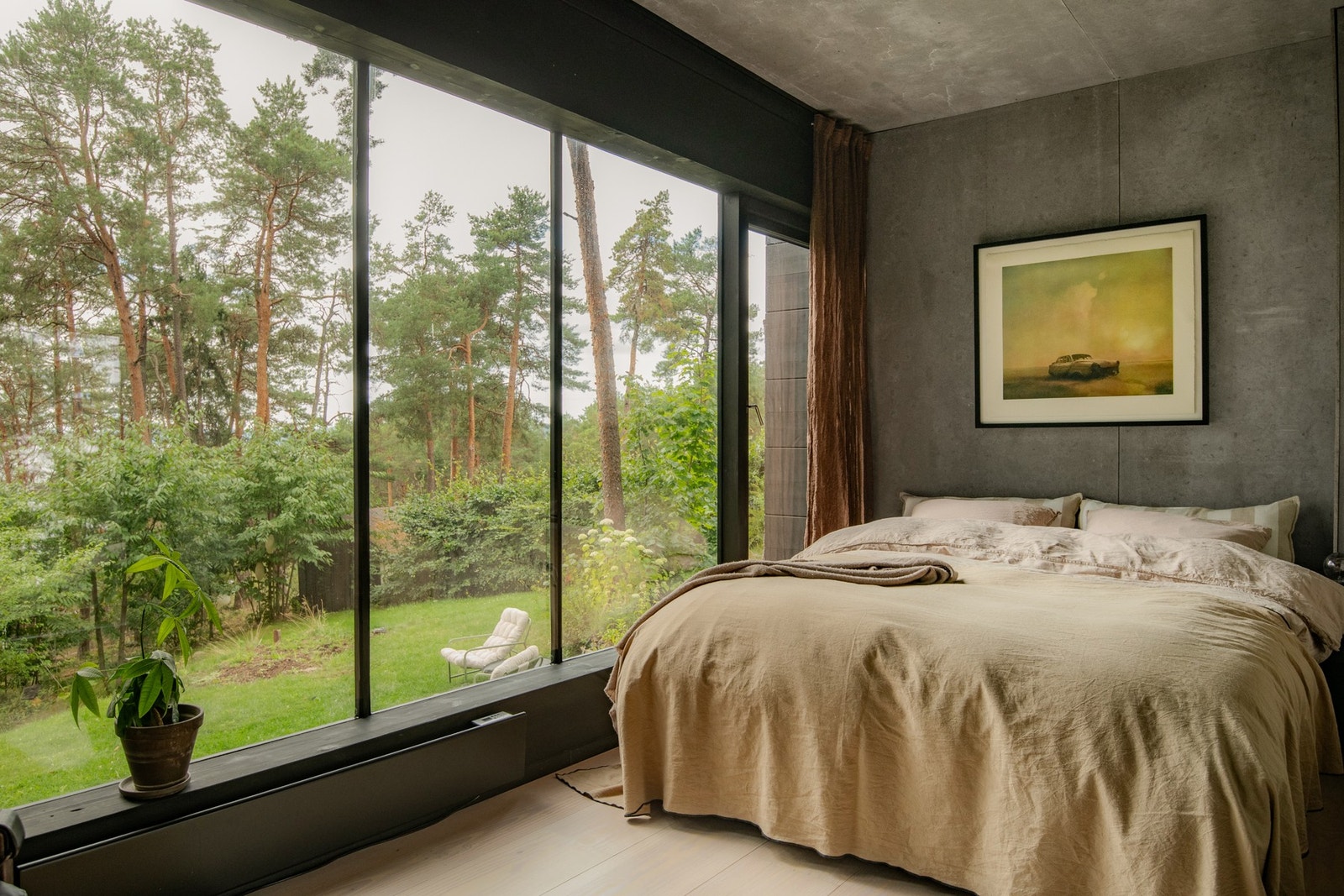 Soverom 2 i 1.etg, samme volum som hovedsoverom. Galleribilde