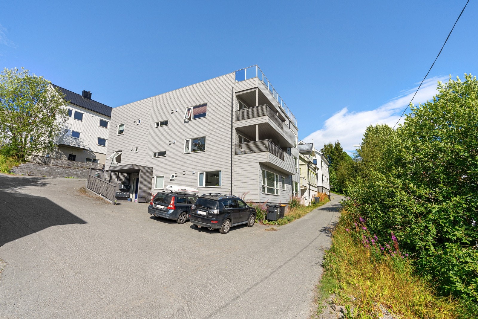 Etterspurt beliggenhet like ovenfor bykjernen av Tromsø sentrum.