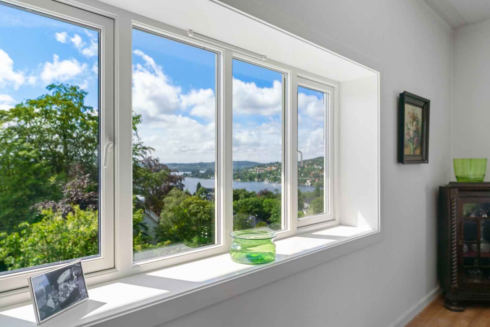 Flott utsikt i fra stuen Galleribilde