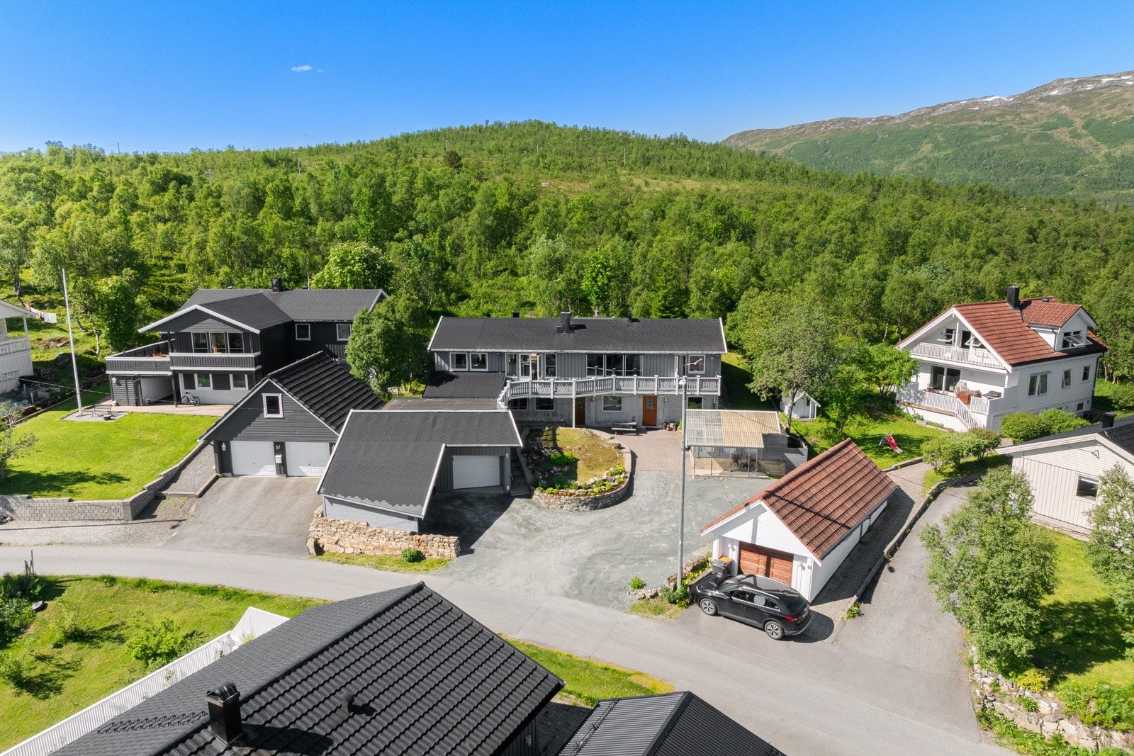 Velkommen til Åslandvegen 59 - Presentert av Anders Karlstrøm