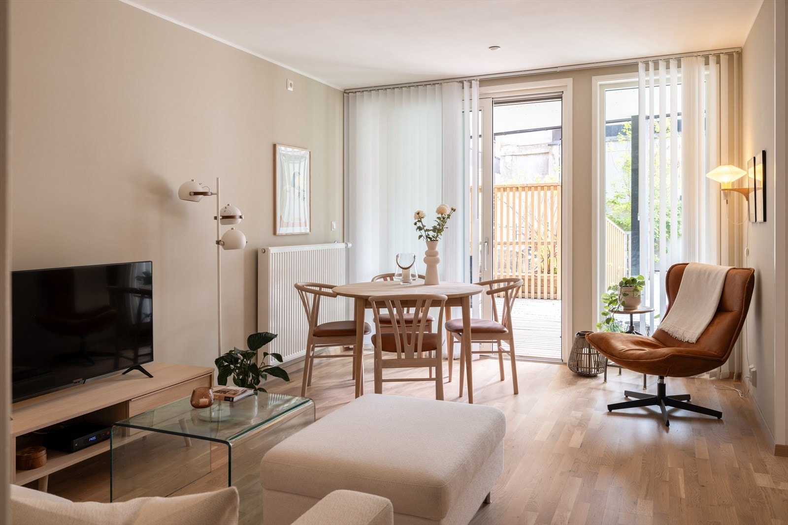 Velkommen til Munkhaugveita 5- Dette er en lekker 3-roms selveierleilighet fra 2018 med både egen terrasse mot sør, og felles takterrasse. Galleribilde