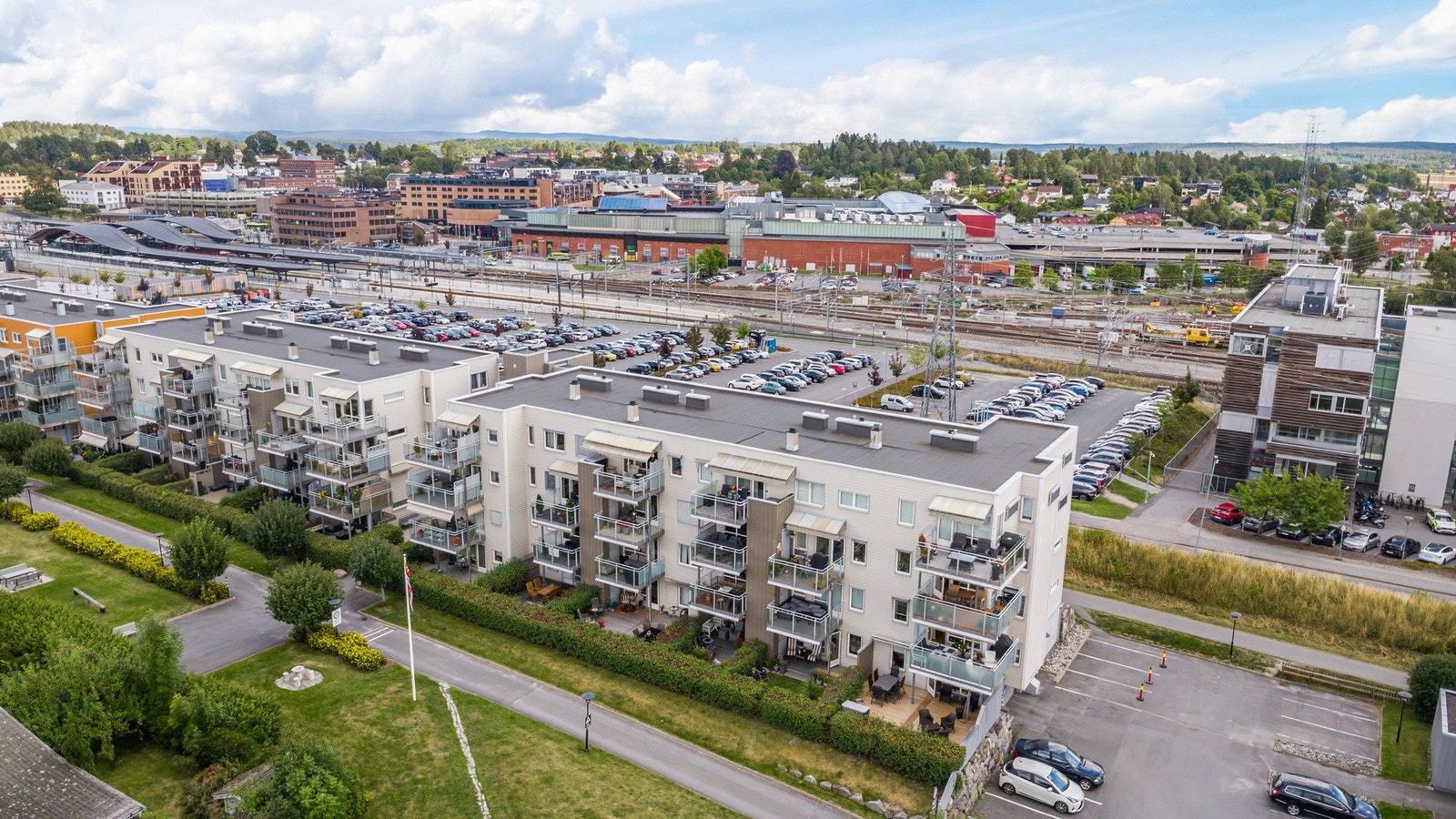 Leiligheten har en attraktiv beliggenhet i kort avstand fra Ski sentrum Galleribilde