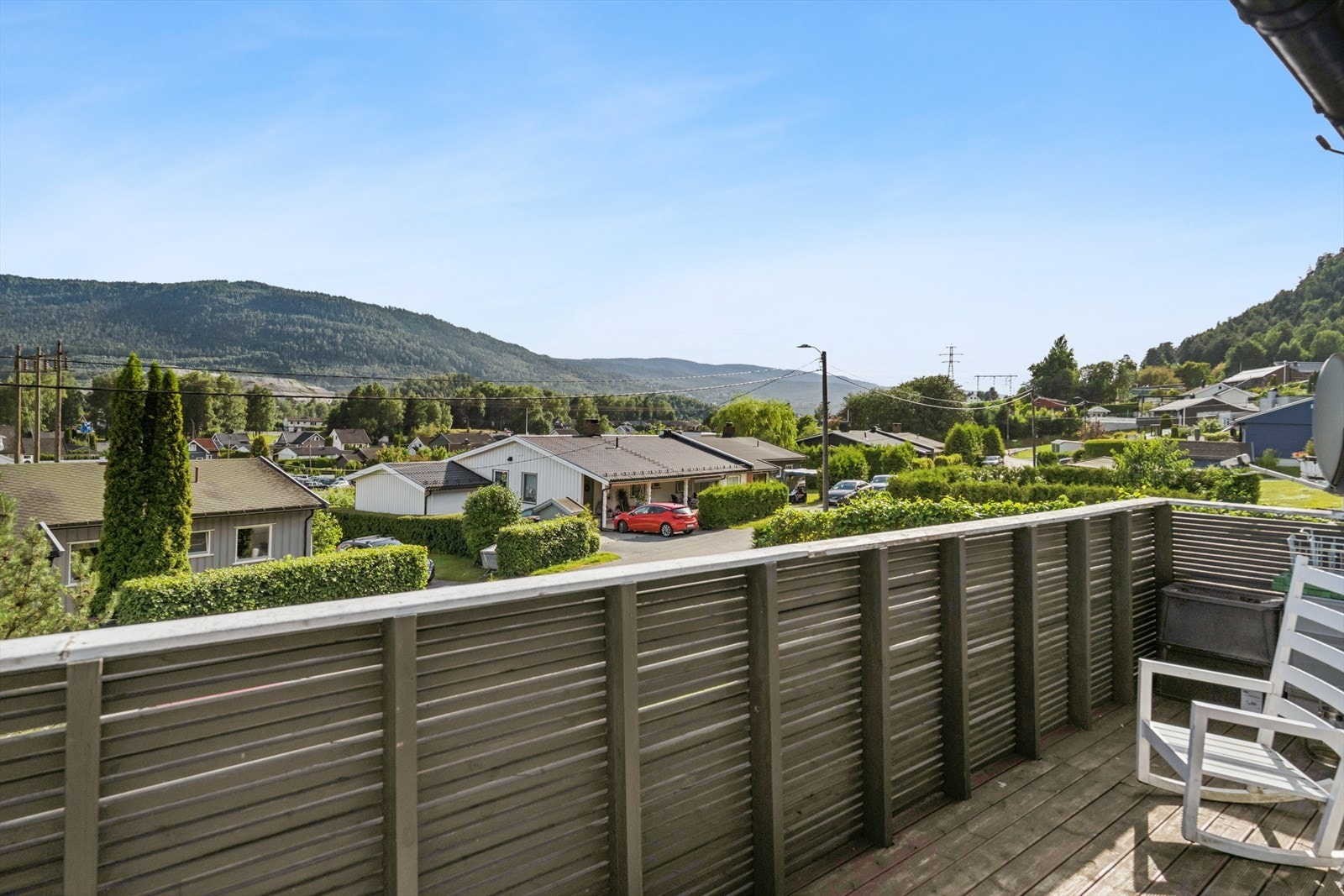 Soverom 3 har egen terrasse med fin utsikt. Galleribilde