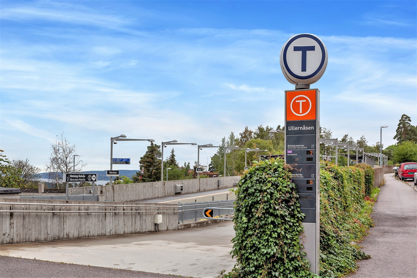 Kort vei til Ullernåsen t-banestasjon. Galleribilde