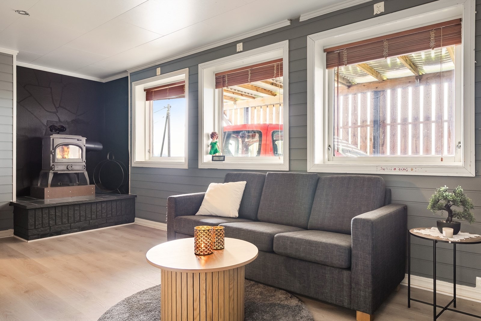 En innbydende stue med mange muligheter Galleribilde