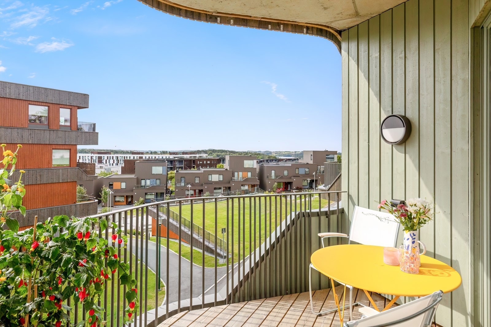Veranda - sørvendt med gode solforhold Galleribilde