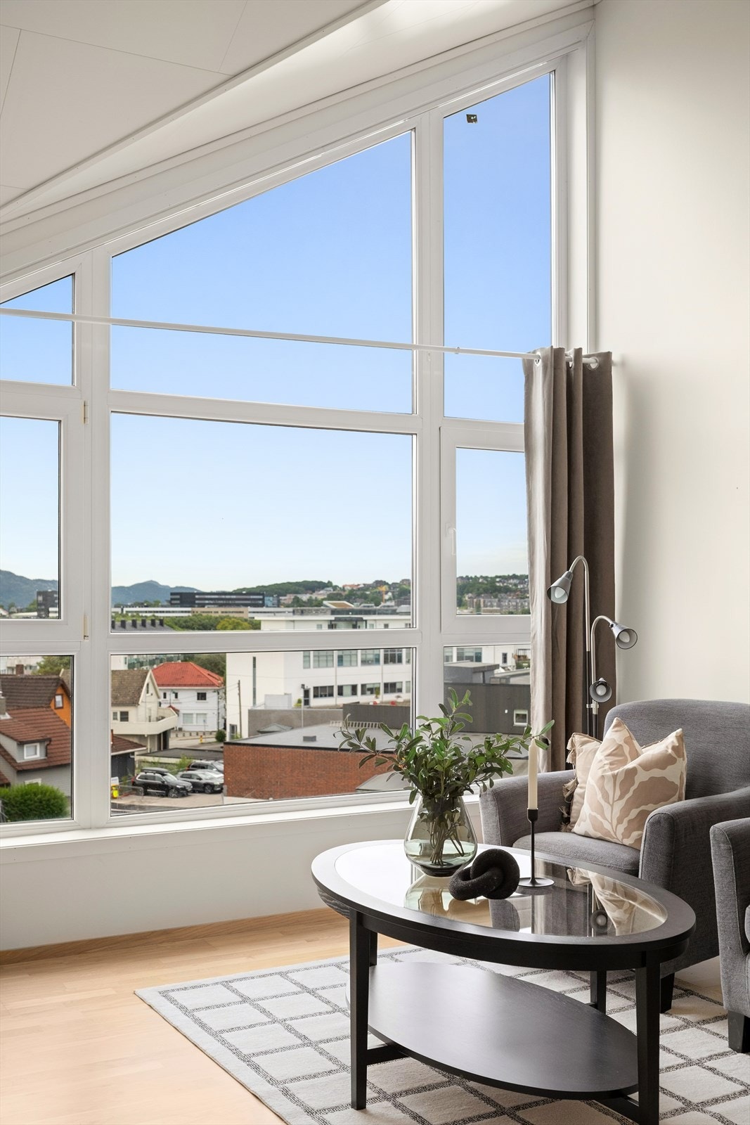 Stuen passer perfekt som en TV-stue eller ekstra oppholdsrom når man ønsker trekke seg tilbake. Galleribilde