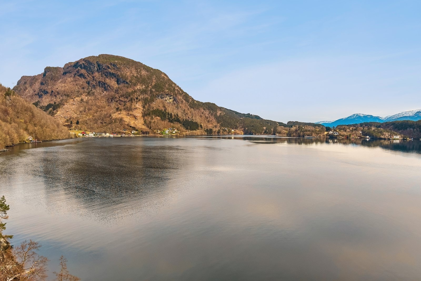 Nydelig panoramautsikt over fjorden! Galleribilde