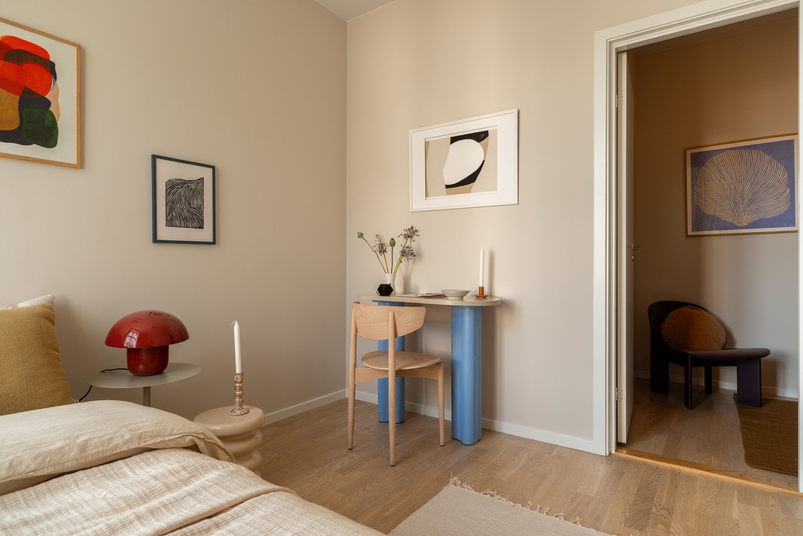 Praktisk adkomst til walk-in closet (Byggemeldt som bod) Galleribilde
