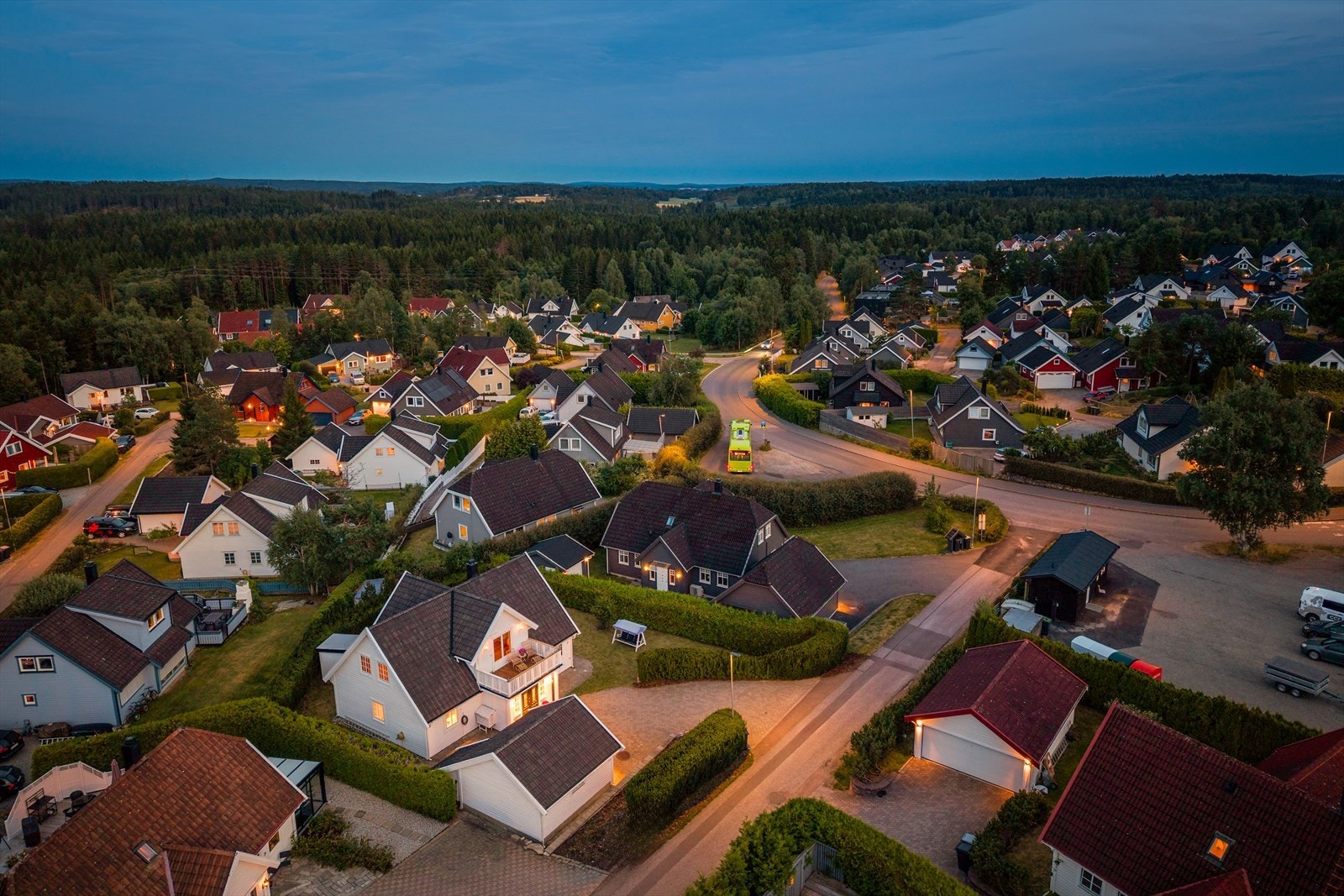 Idyllisk beliggende i rolig boligområde innerst på Bøleråsen. Galleribilde