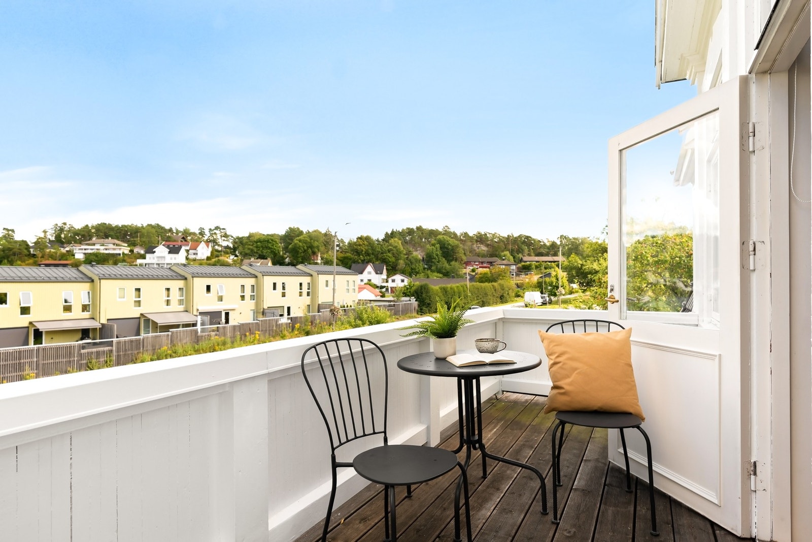 En perfekt plass for å innta morgenkaffen. Galleribilde