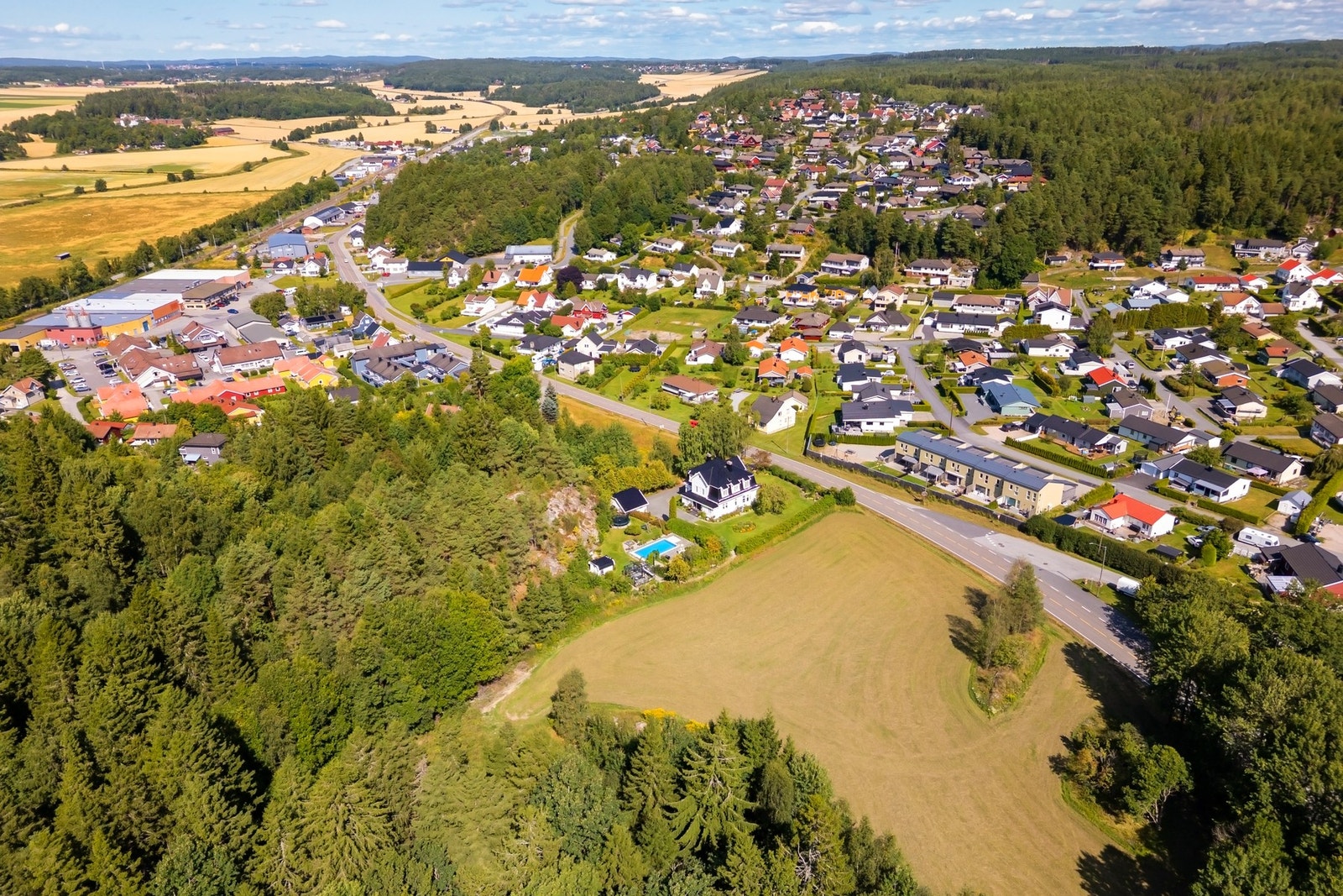 Her får du følelsen av å bo landlig og tilbaketrukket, samtidig som både E6, Skjebergkilen og Svinesund ligger kort unna. Galleribilde