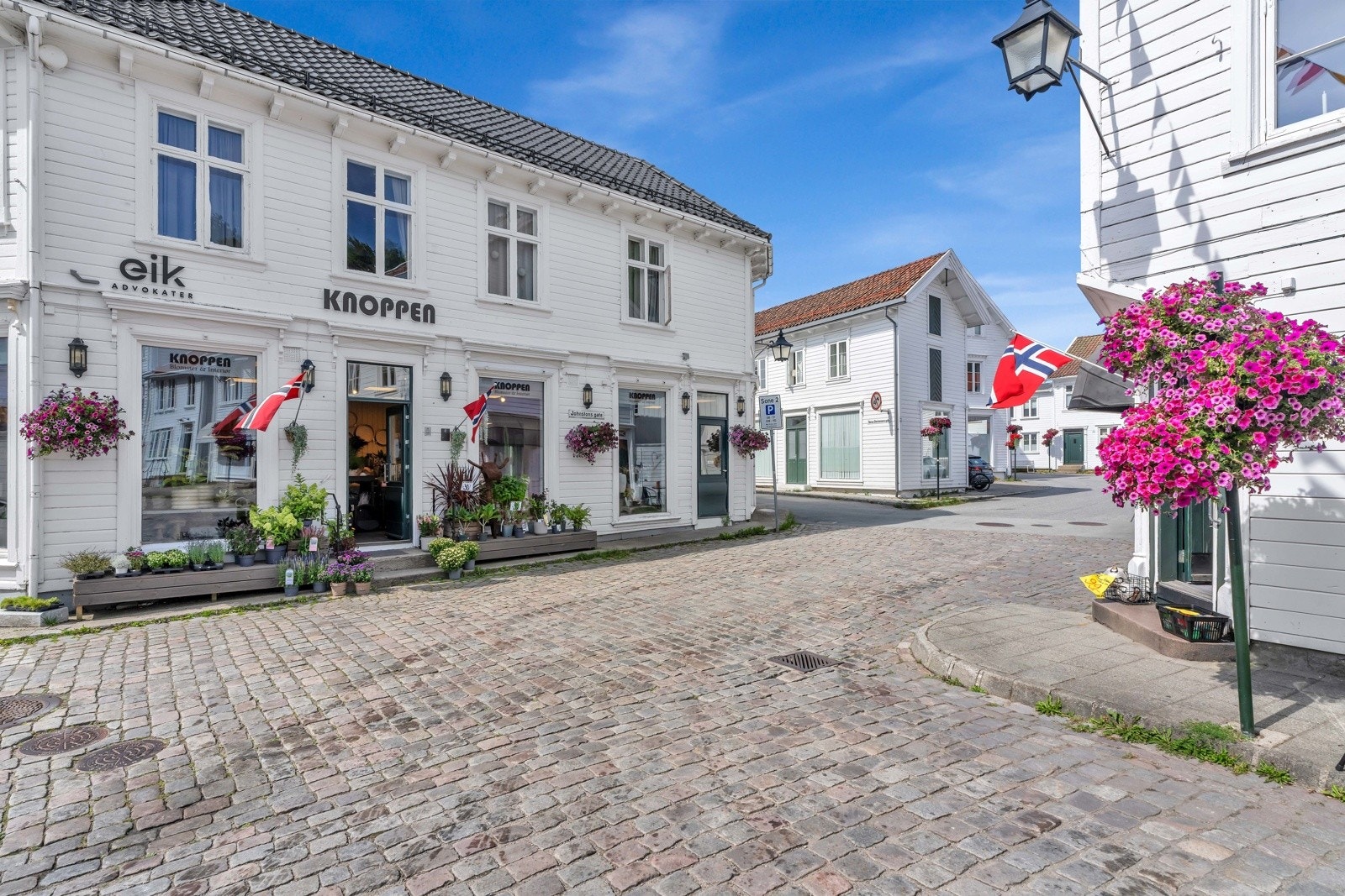 I den senere tid er det blitt etablert flere nye nisjebutikker i nærheten som gir området ekstra sjarme og liv. Galleribilde