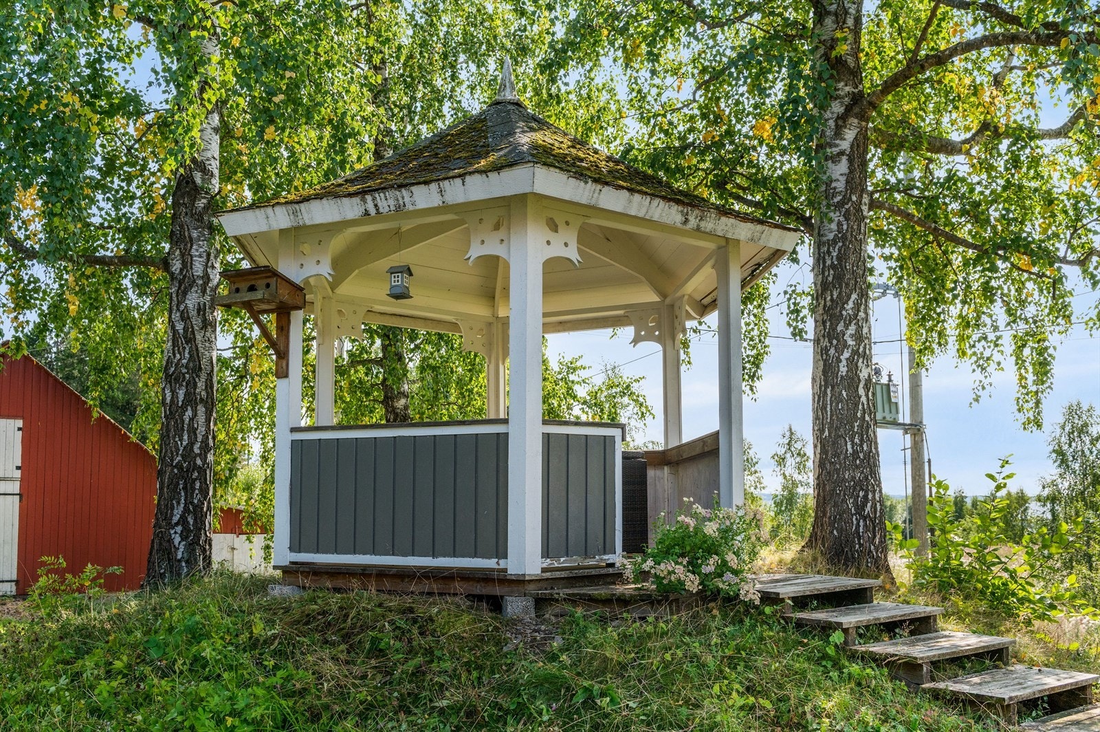 Lysthus i hagen Galleribilde