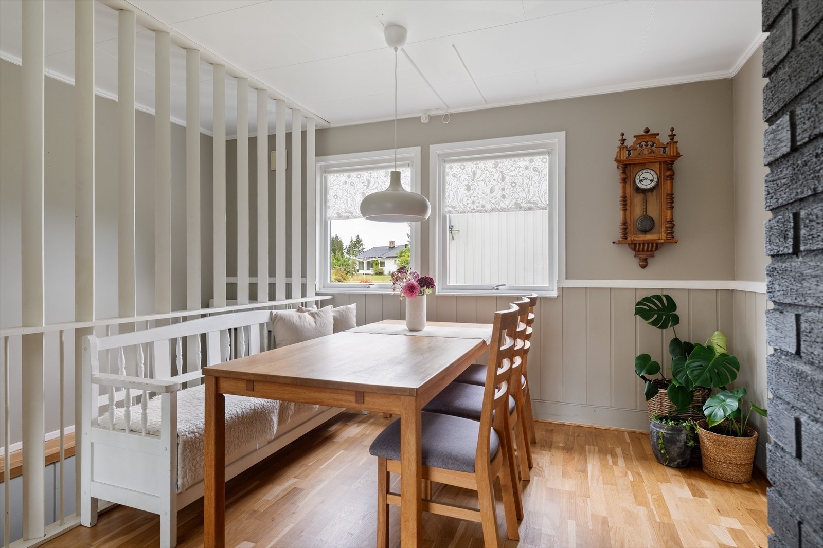 Spisestue med god plass til møblering. Galleribilde