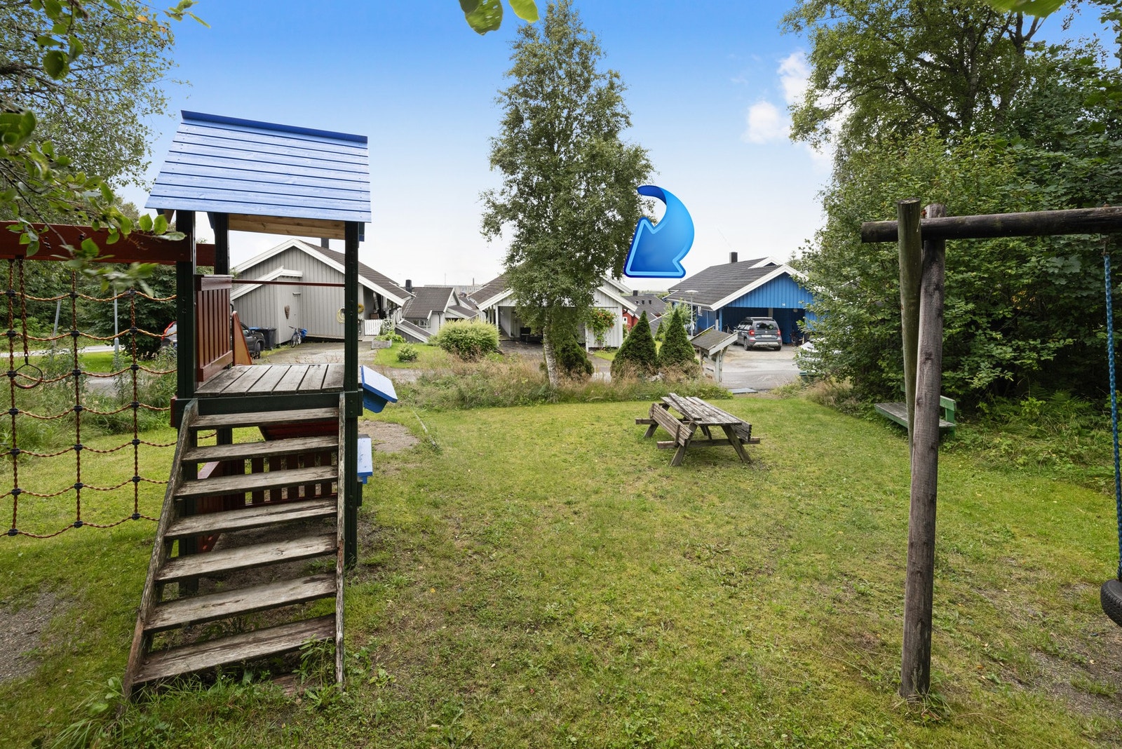 For de minste er det en trivelig lekeplass like i nærheten Galleribilde