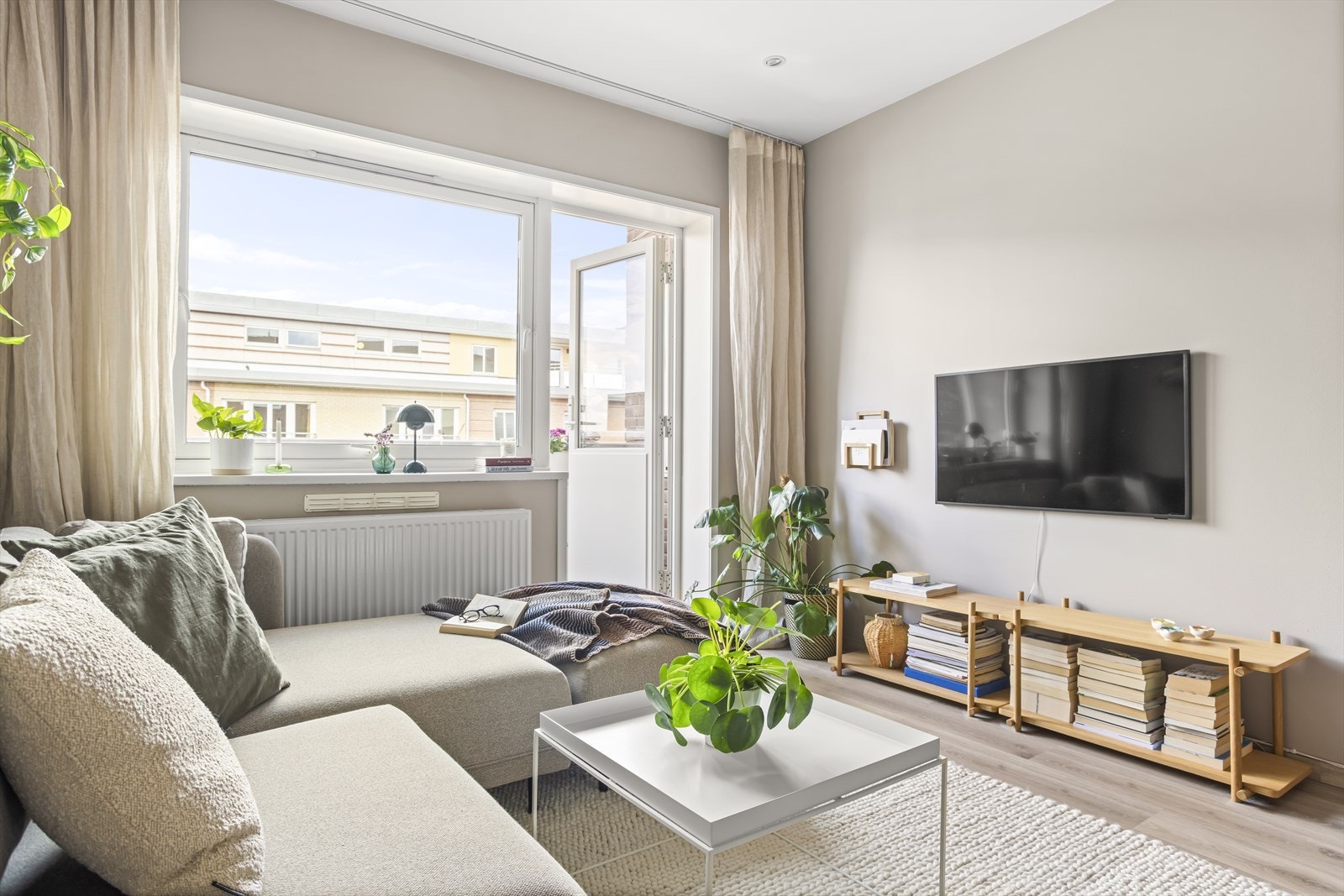 Borettslaget gjennomførte utskifting av alle vinduer i leiligheten i 2018. Galleribilde