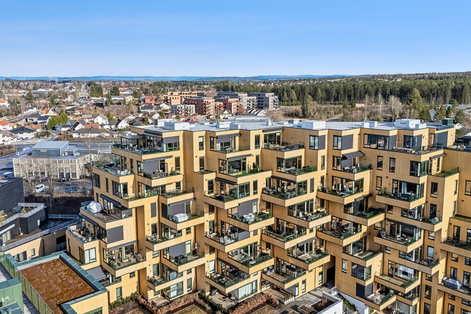 Med sentrum som nærmeste nabo har du alt av fasiliteter rett utenfor døren. Galleribilde