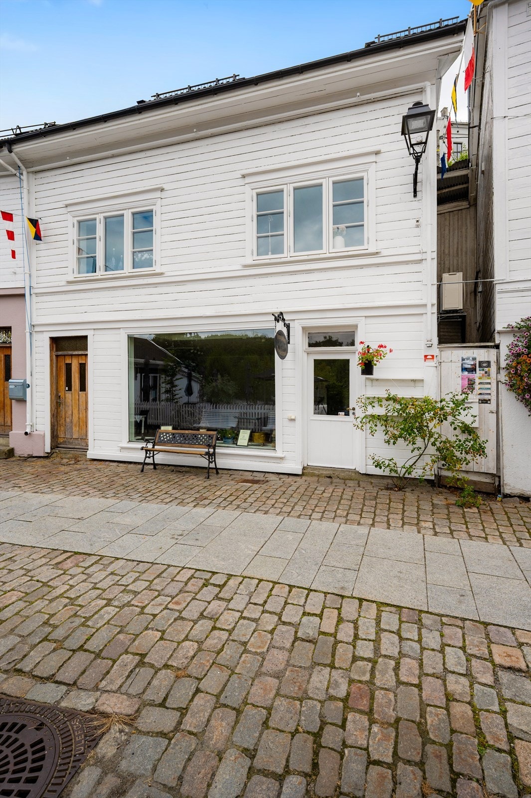 Leiligheten er en del av Sameiet Hovedgata 33. Galleribilde