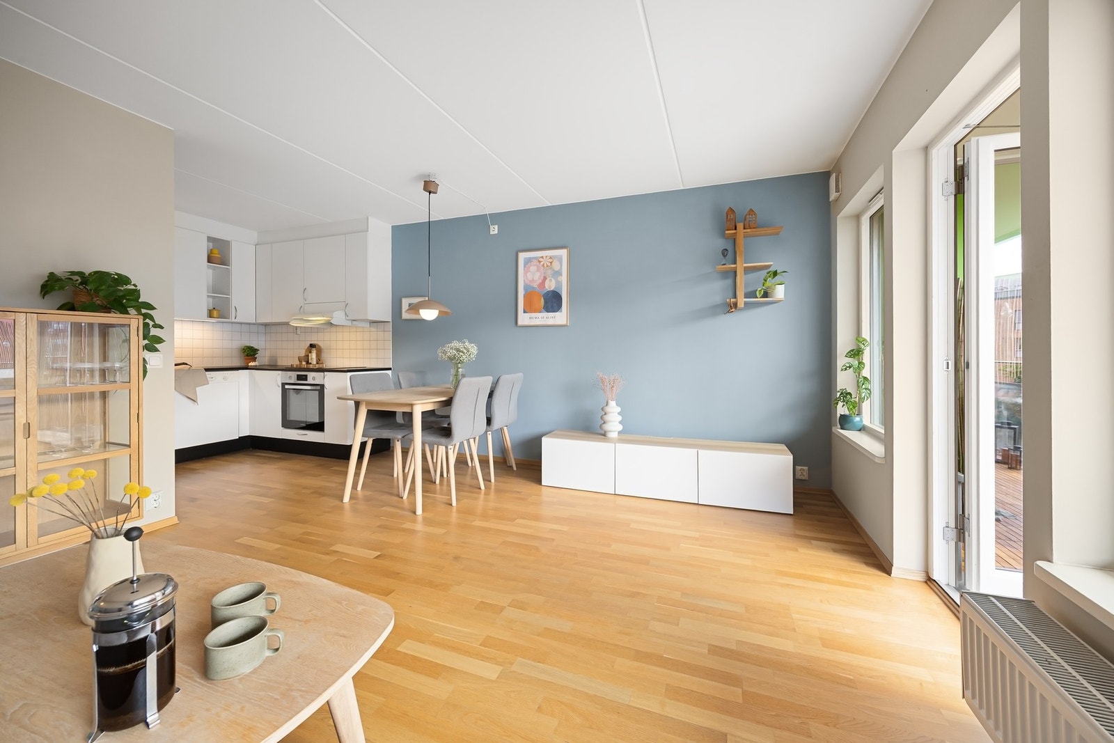 Takhøyden i leiligheten er på 2,5 m Galleribilde