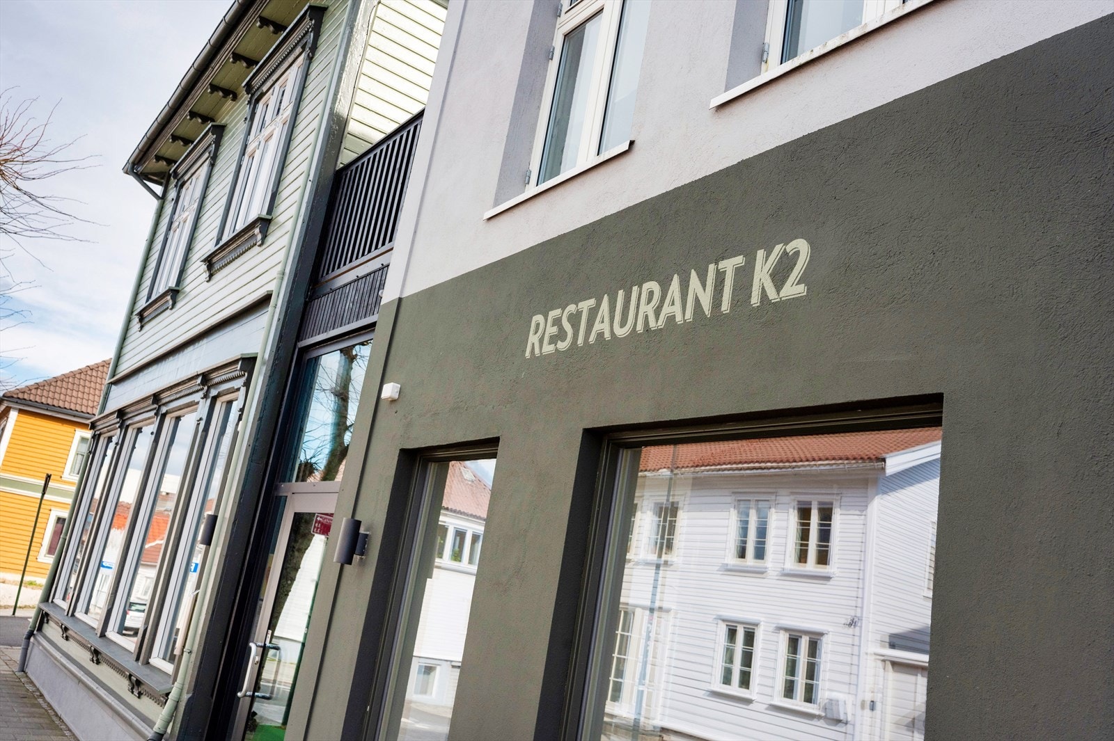 Området byr på flere anerkjente restauranter og puber. Galleribilde