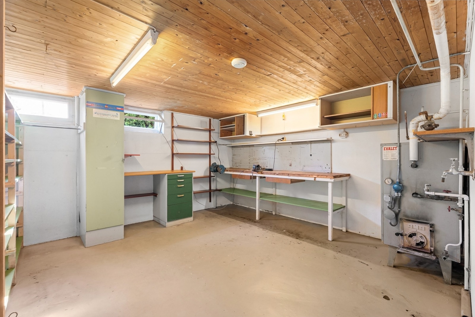 Kjelleren byr på rikelig med lagrings- og hobbyplass. Galleribilde