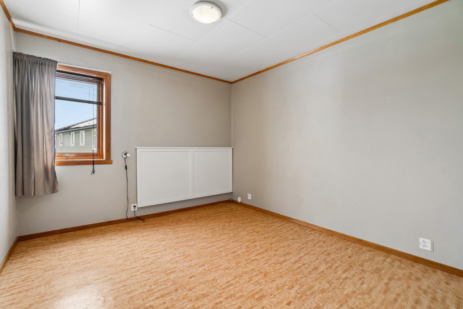 Et av to soverom i kjelleretasjen. Galleribilde