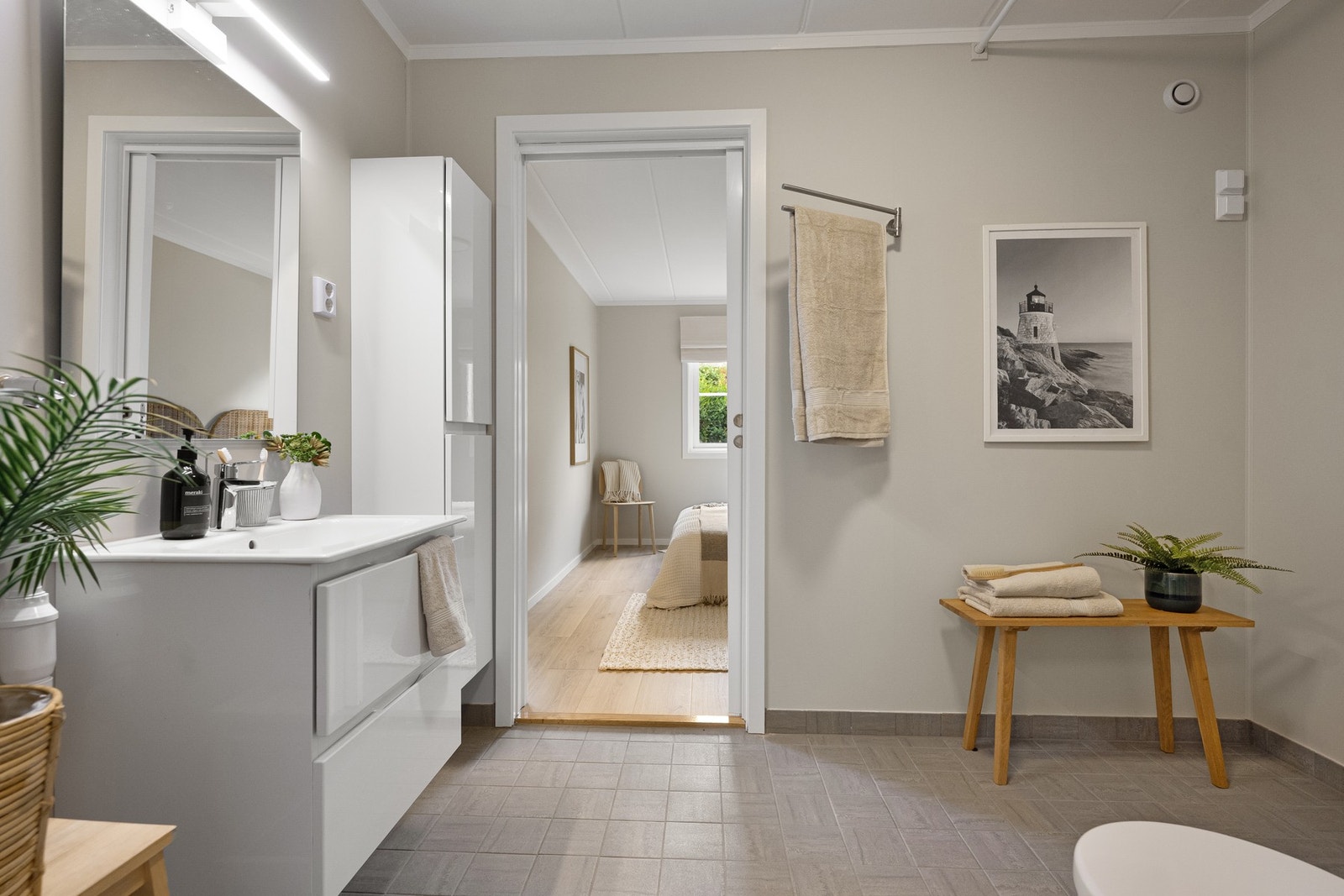 Pent bad med gulvvarme Galleribilde