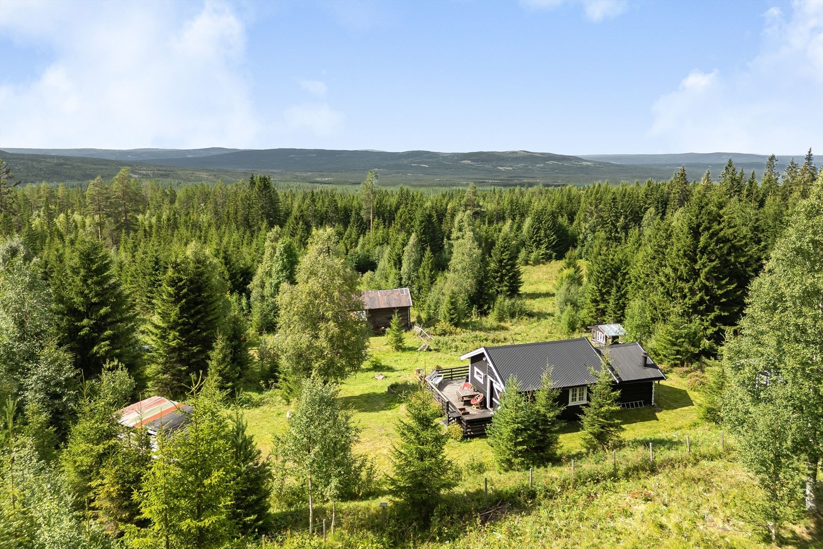 Velkommen til Norskogbygda og Løvhaugvegen 434! Fotograf: Bernat Tubau. Galleribilde