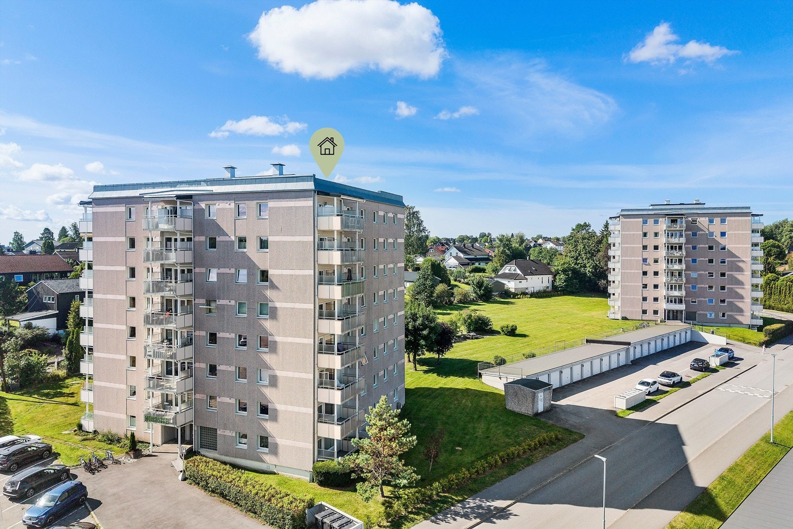 Leiligheten ligger i et etablert og rolig boligområde med gangavstand til sentrum og Follobanen Galleribilde