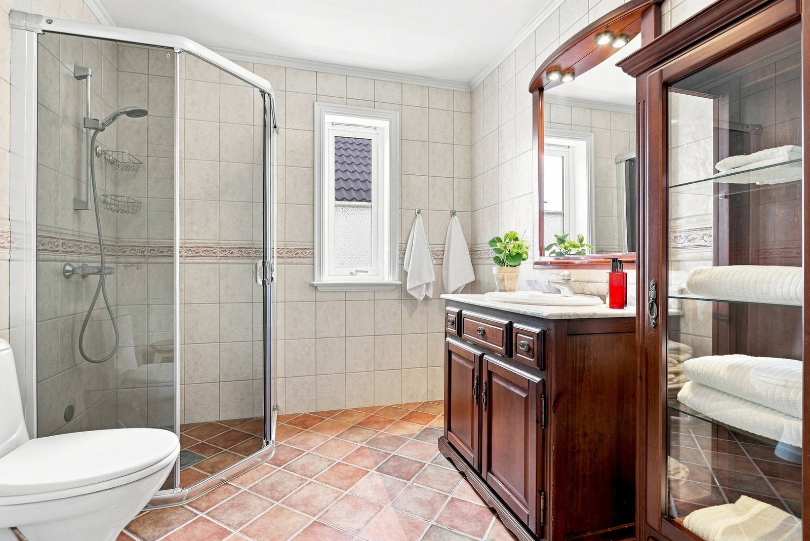 Badet er 2003 og holder god stand. Galleribilde