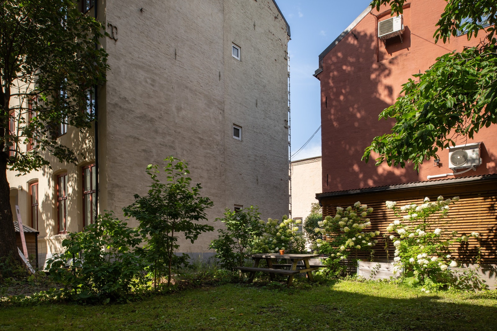 Tilgang til felles bakgård. Galleribilde