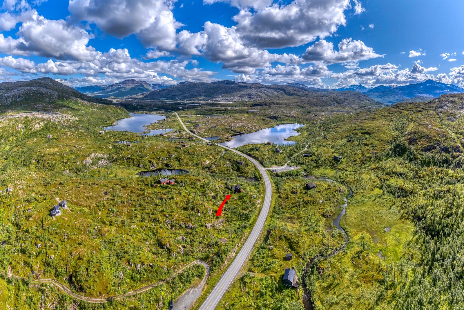 Bjørnfjell stasjon ligger kun 5 minutter unna med bil. Galleribilde