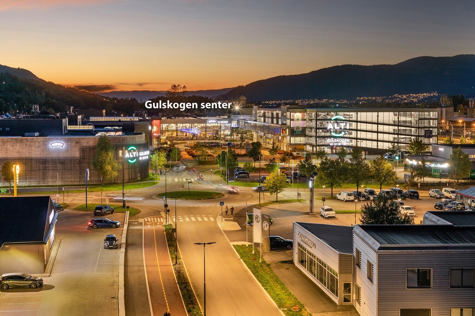 Det er kort gangavstand til Gulskogen senter fra leiligheten Galleribilde