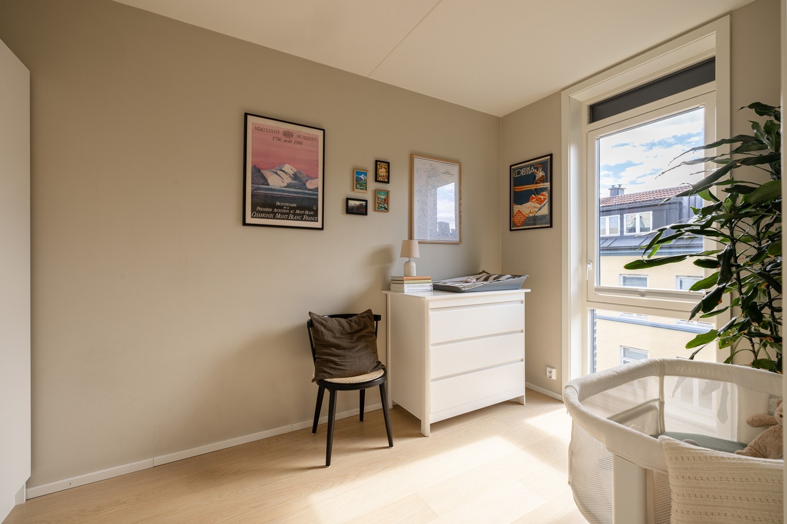 Boligen har to romslige soverom Galleribilde