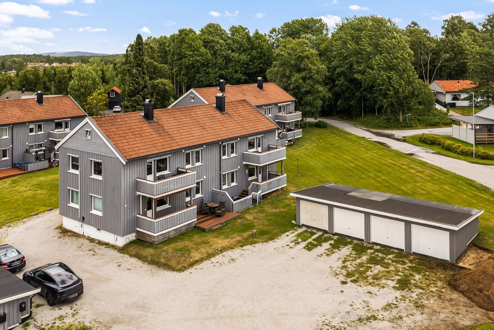 Velkommen til Haugenveien 10 - Presentert av EiendomsMegler 1 ved Frode Eriksen. Foto: Fotoetcetera AS. Galleribilde