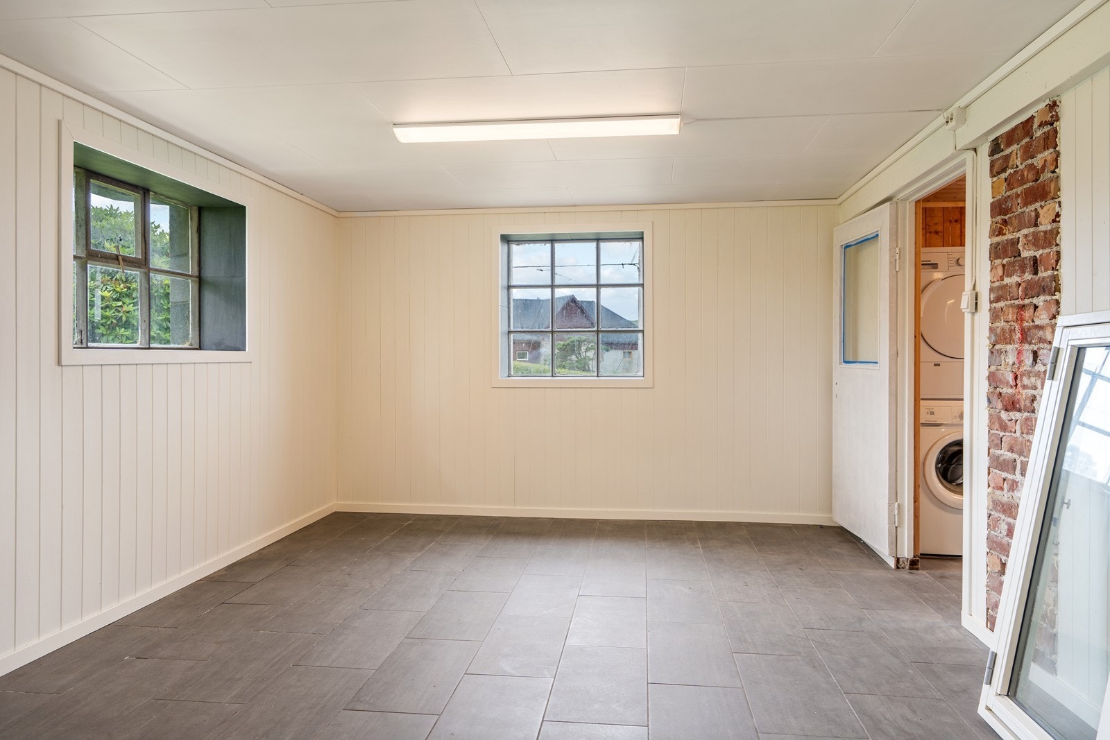 Kjelleretasje. Galleribilde