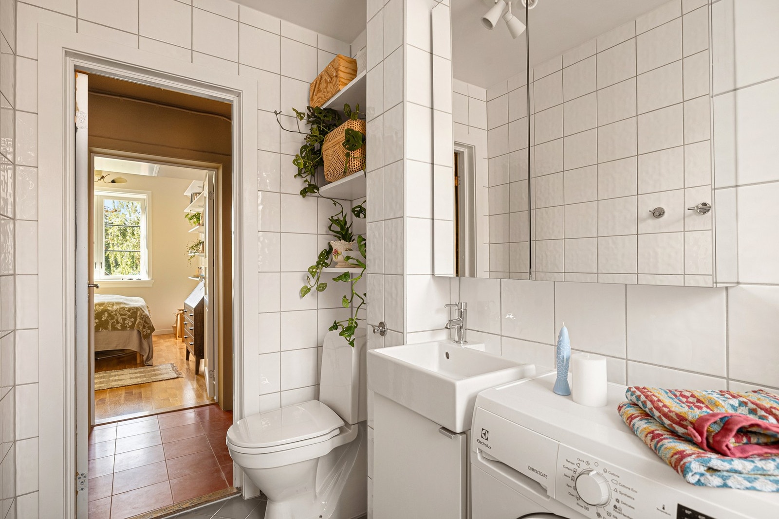 Badet har opplegg for vaskemaskin. Galleribilde