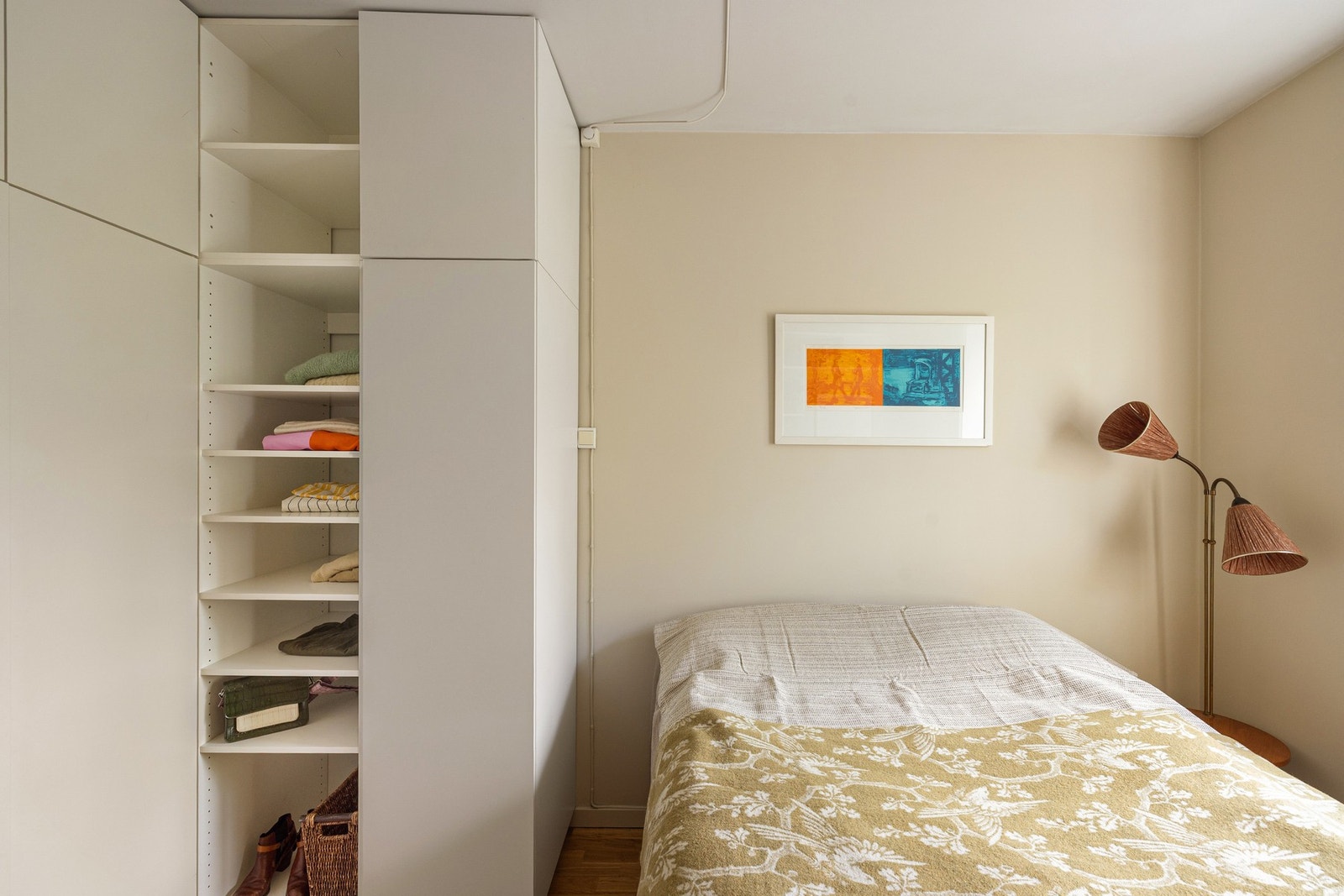 På soverommet er det plass til 180 cm seng om ønskelig. Galleribilde